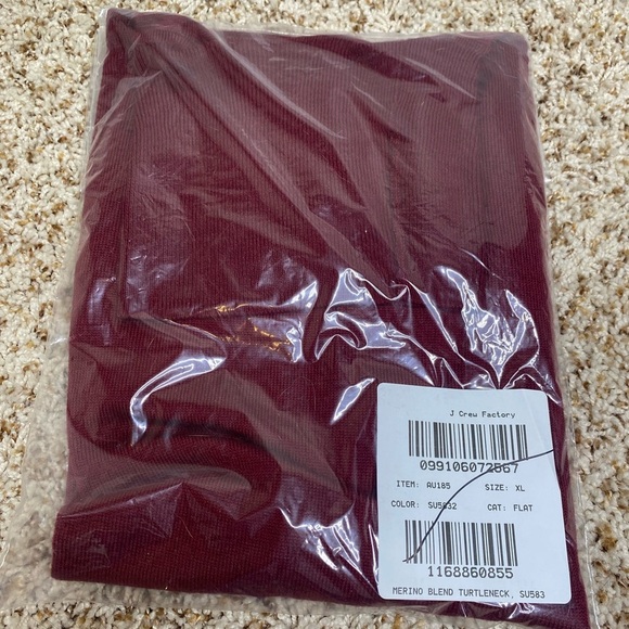 Jcrew Factory Merino wool-blend turtleneck
Item AU185 - Picture 2 of 2